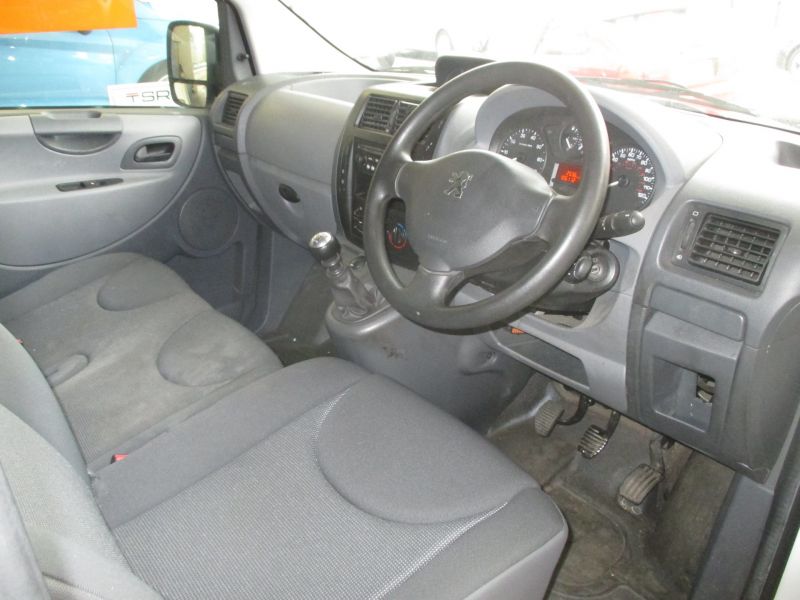2010 PEUGEOT EXPERT L2 H1 HDI image 5