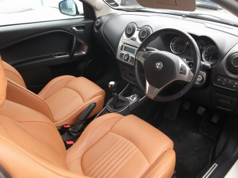2010 Alfa Romeo Mito 1.4 image 4