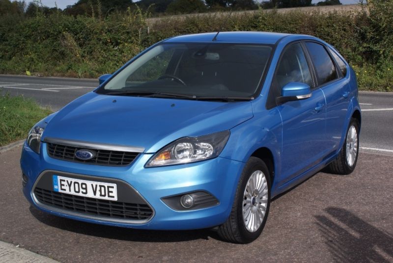 2009 Ford Focus Titanium 5dr image 1