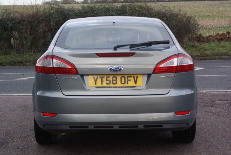 2008 Ford Mondeo Zetec 145 5dr image 3