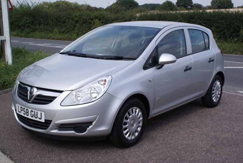 2013 Vauxhall Corsa Life 5 Door image 1