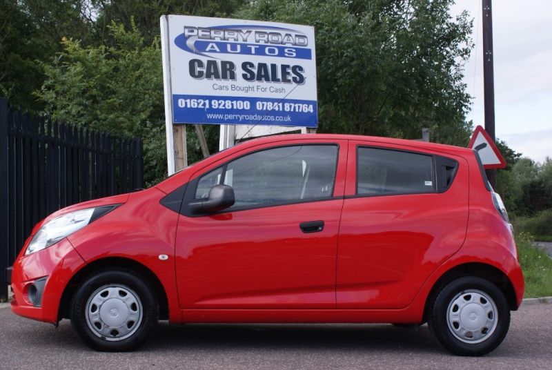 2012 Chevrolet Spark Plus 5dr image 2