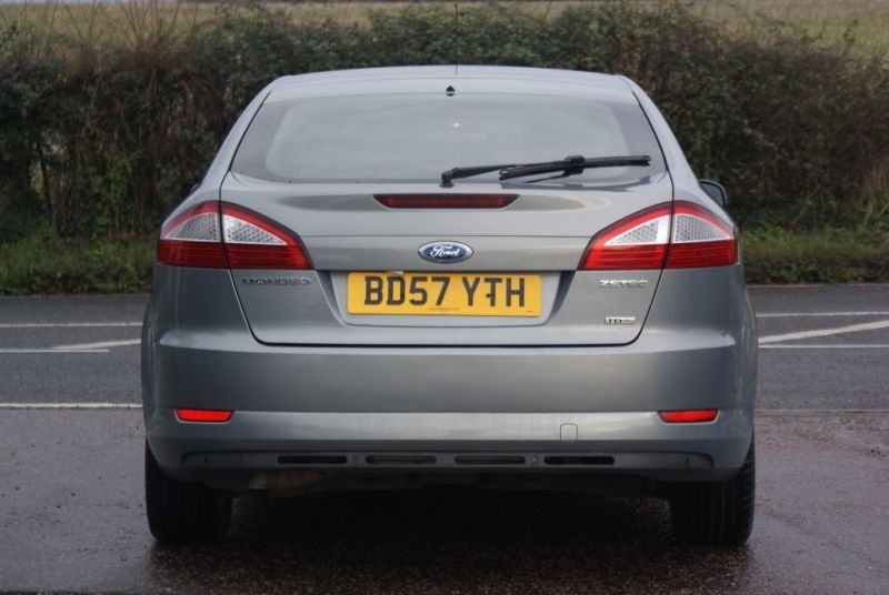 2007 Ford Mondeo Zetec Tdci 5dr image 3