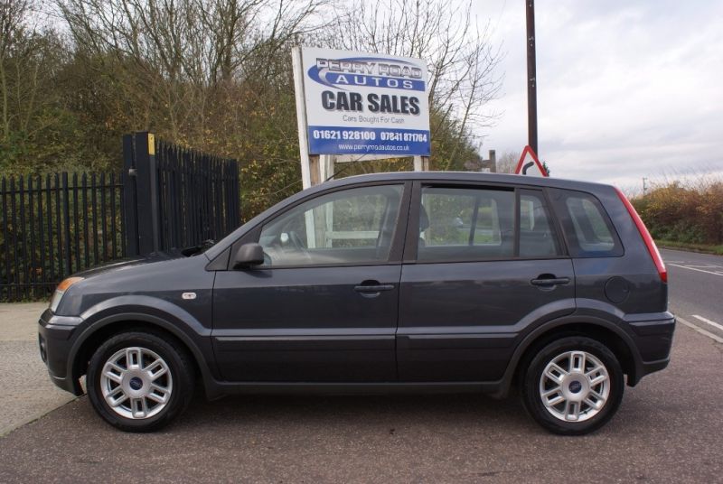 2007 Ford Fusion Zetec Climate 5dr image 2