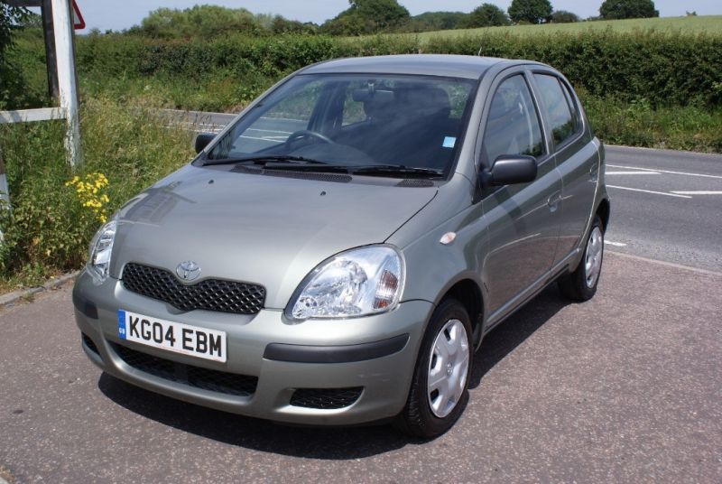 2004 Toyota Yaris T3 VVT-I 5dr image 1