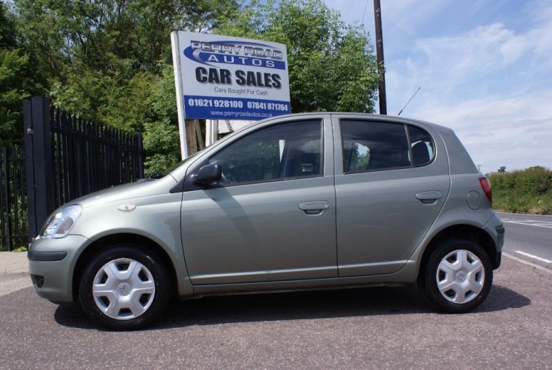 2004 Toyota Yaris T3 VVT-I 5dr image 2