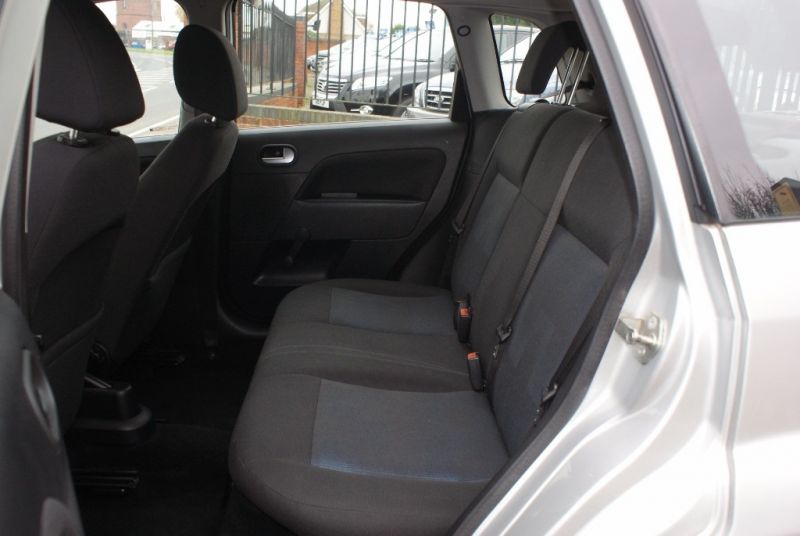 2006 Ford Fiesta Zetec Climate 16v 5dr image 5
