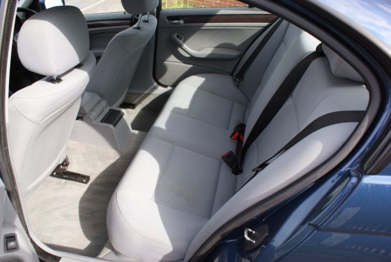 2003 BMW 3 Series 316i SE image 5