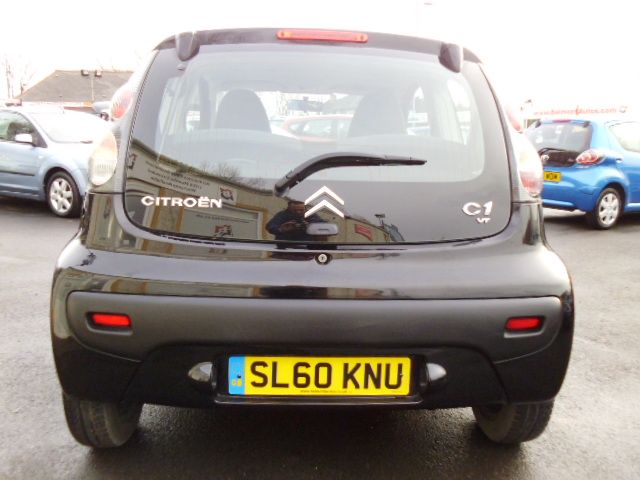 2010 CITROEN C1 1.0 VT 3d image 2