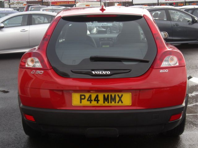 2007 VOLVO C30 2.0 D SE 3d image 2