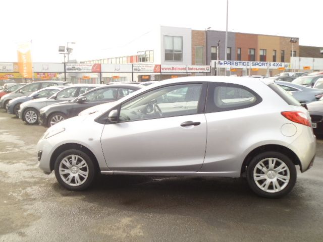 2011 MAZDA 2 1.3 TS 3d image 3