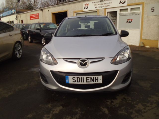 2011 MAZDA 2 1.3 TS 3d image 4