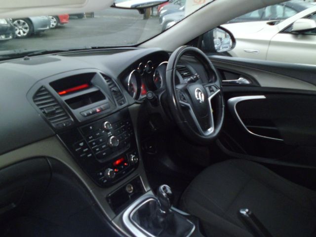 2009 VAUXHALL INSIGNIA 1.8 EXCLUSIV 5d image 4