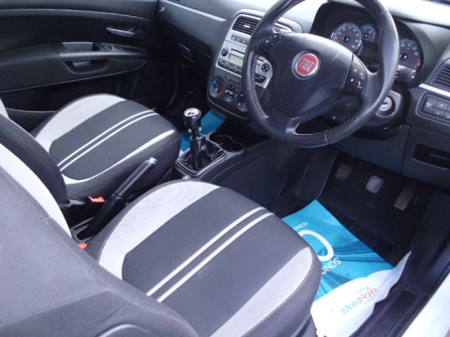 2009 FIAT GRANDE PUNTO 1.4 GP 3d image 4