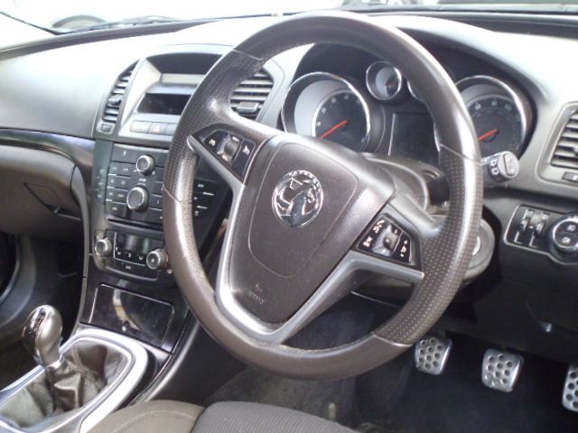 2009 VAUXHALL INSIGNIA 1.8 SRI 5d image 4