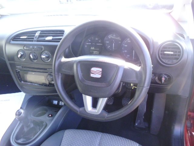 2009 SEAT LEON 1.9 S TDI 5d image 4