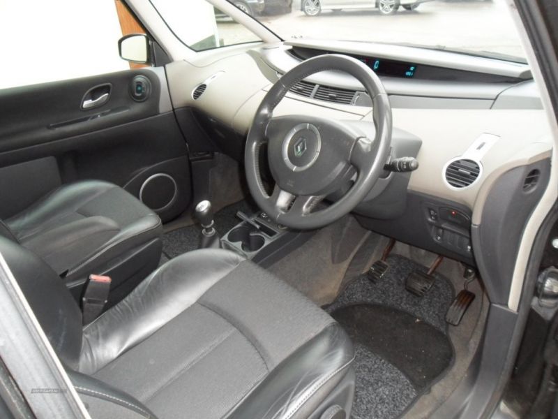 2005 Renault Espace DYNAMIQUE DCI image 4