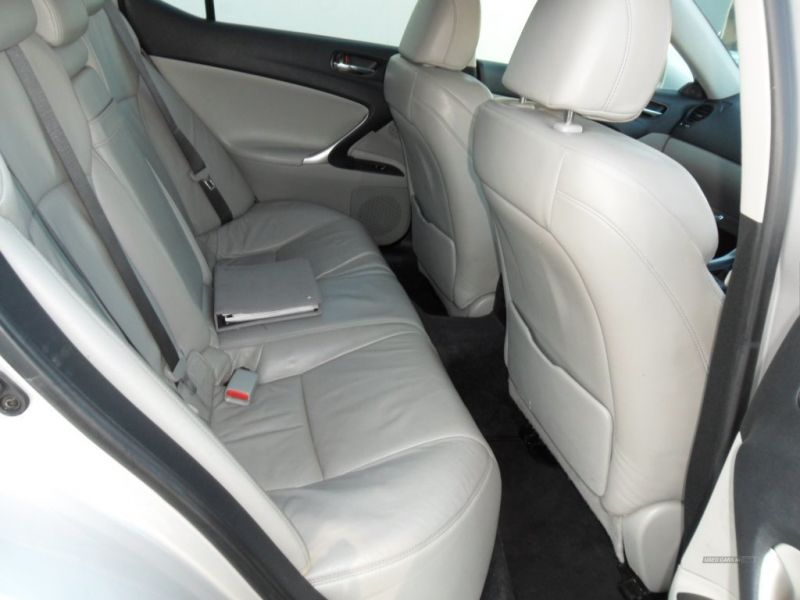 2006 Lexus IS-Series 220SE Turbo image 5