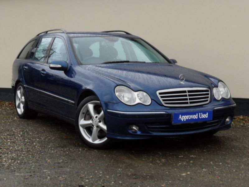 2005 Mercedes C-Class 220 CDI AVANTGDE SE image 1