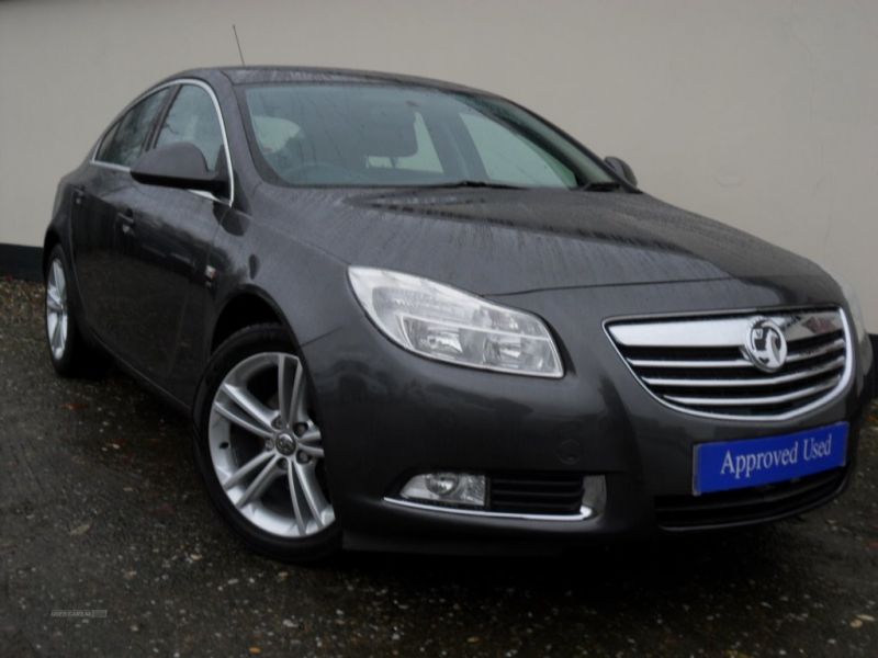 2011 Vauxhall Insignia 1.8 SRI image 1