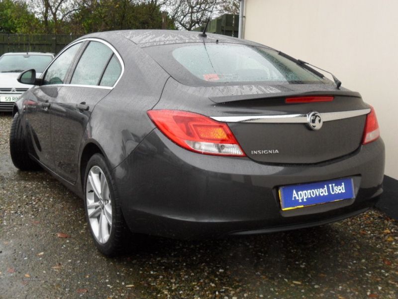2011 Vauxhall Insignia 1.8 SRI image 5
