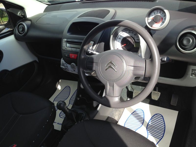 2012 CITROEN C1 1.0 VTR 5DR image 4