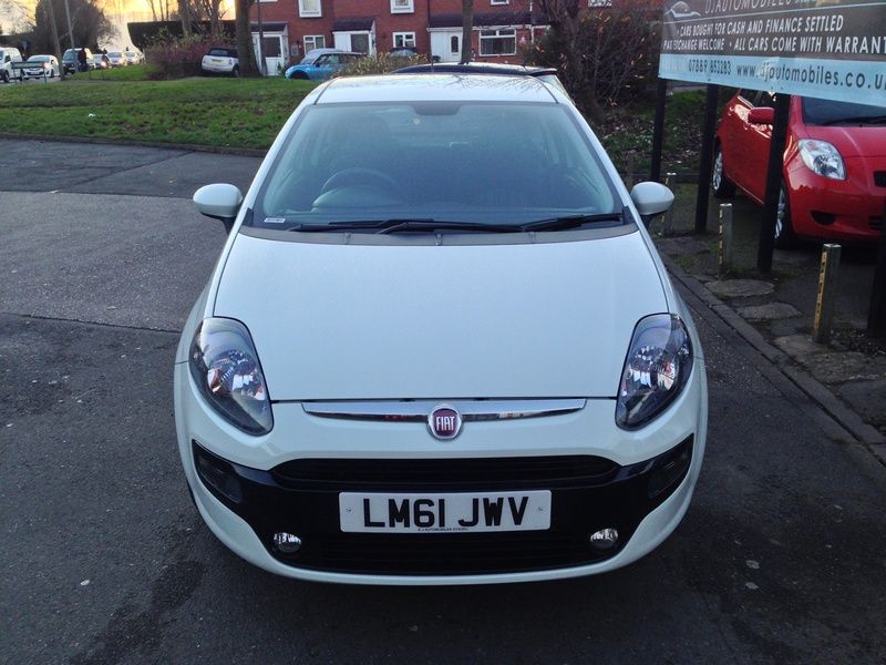 2011 FIAT PUNTO EVO 1.2 8V MYLIFE 3DR image 2