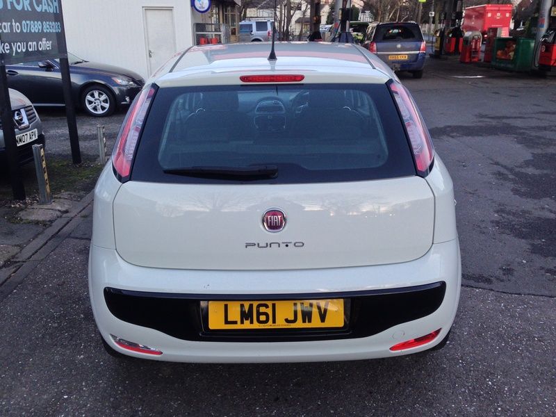 2011 FIAT PUNTO EVO 1.2 8V MYLIFE 3DR image 3