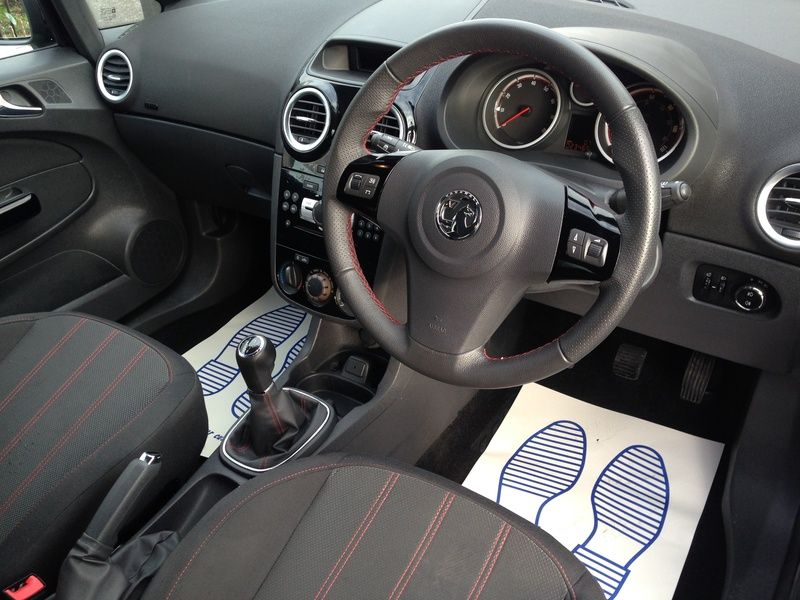 2013 VAUXHALL CORSA 1.2 I 16V SXI 5DR image 4