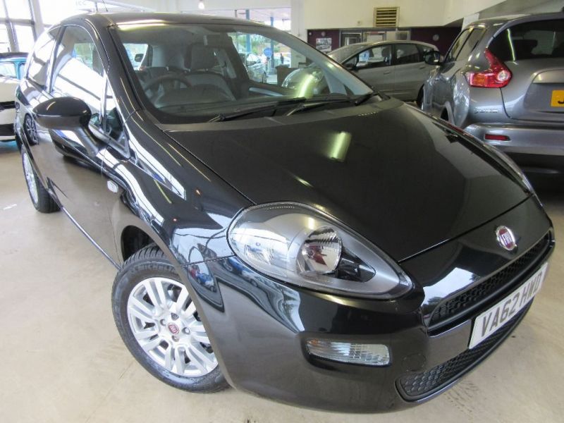 2013 FIAT PUNTO 1.2 image 1