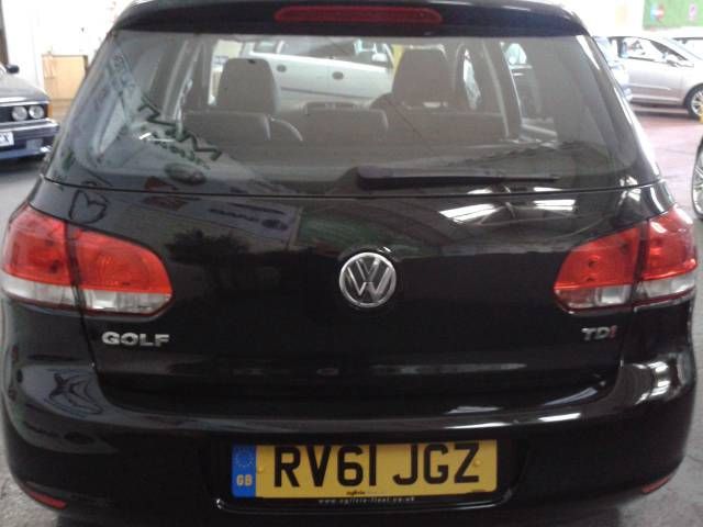 2011 Volkswagen Golf 1.6 TDi 105 S 5dr image 3
