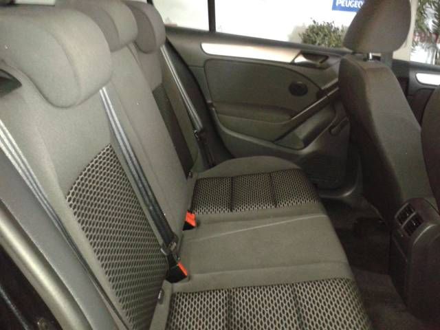 2011 Volkswagen Golf 1.6 TDi 105 S 5dr image 5