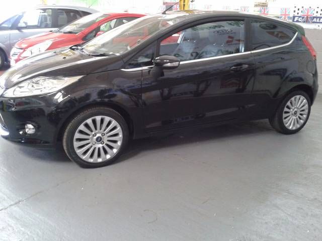 2009 Ford Fiesta 1.6 TDCi Titanium 3dr image 2