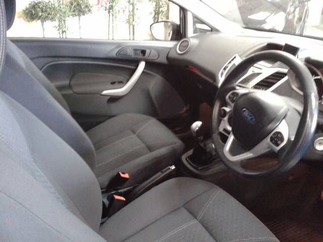 2009 Ford Fiesta 1.6 TDCi Titanium 3dr image 4