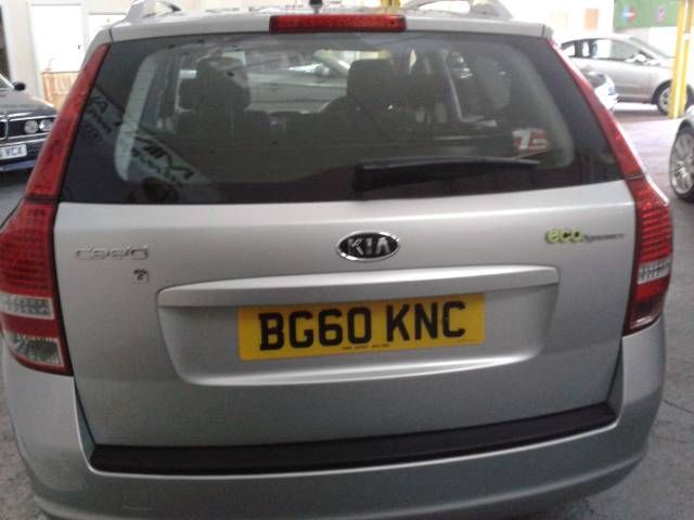 2011 Kia Ceed 1.6 CRDi 89 2 EcoDynamics 5dr image 3