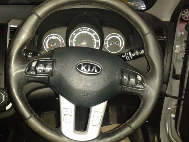 2011 Kia Ceed 1.6 CRDi 89 2 EcoDynamics 5dr image 4