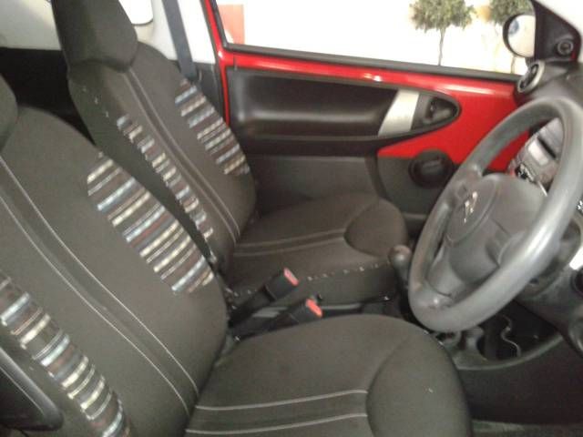 2013 Citroen C1 1.0i VTR 3dr image 4