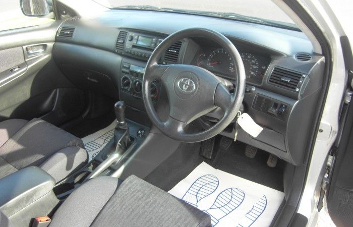 2003 Toyota Corolla 1.4 VTTI 3door image 4