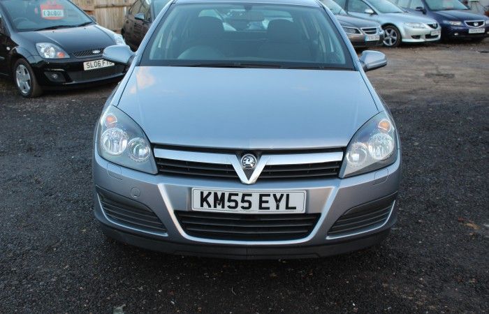 2005 VAUXHALL ASTRA 1.4 CLUB 5DOOR image 3