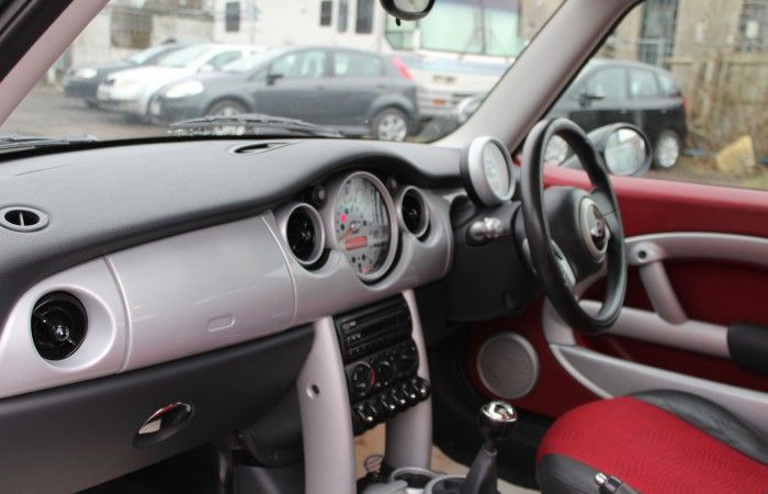 2004 MINI ONE HATCH 1.6 3 DR image 5