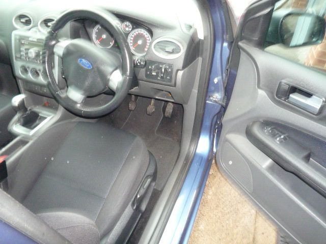 2005 FORD FOCUS 1.6 ZETEC image 4