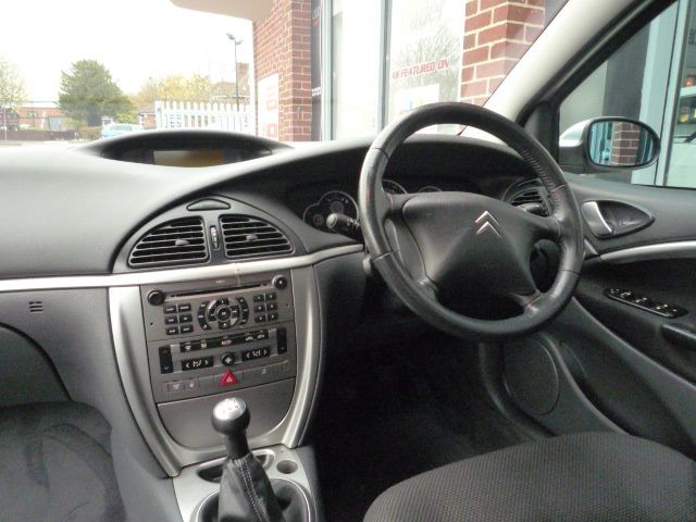 2008 CITROEN C5 1.6 VTR HDI 5d image 4