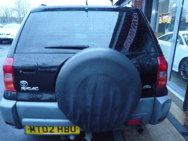 2002 TOYOTA RAV4 2.0 NV D-4D 5d image 3