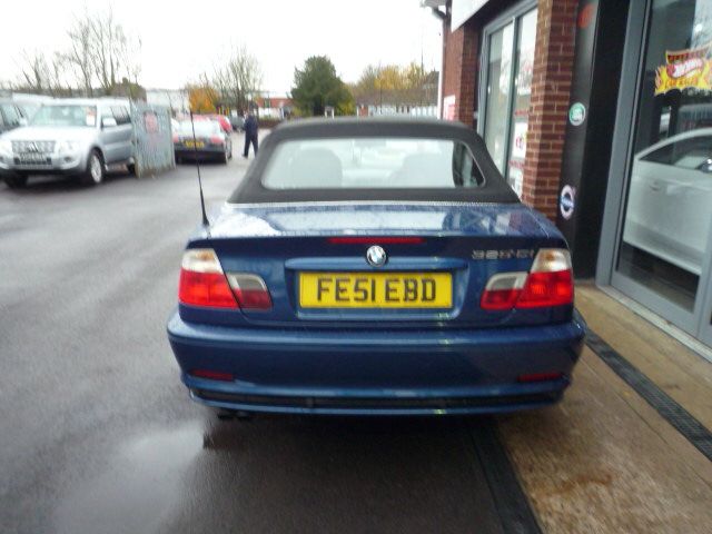 2001 BMW 3 SERIES 2.5 325CI 2d image 3