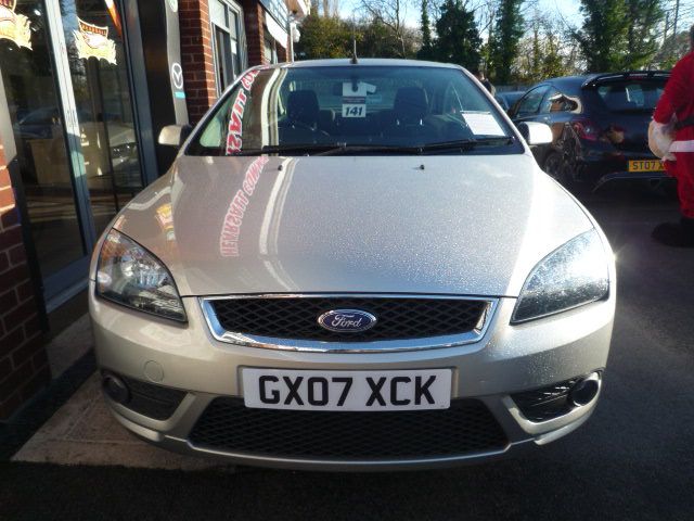 2007 FORD FOCUS 2.0 CC2 2d image 2