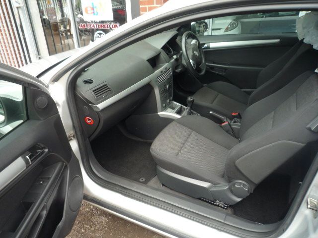 2008 VAUXHALL ASTRA 1.6 SXI 3d image 5