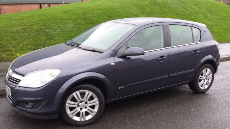 2007 VAUXHALL ASTRA DESIGN CDTI image 2