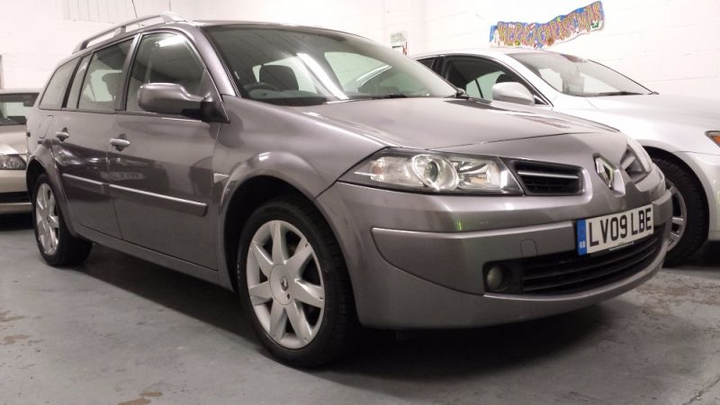 2009 RENAULT MEGANE DYNAMIQUE DCI image 1
