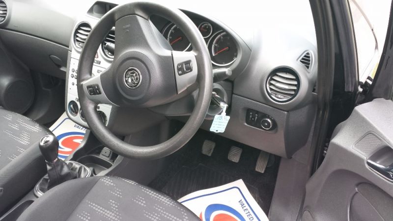 2011 VAUXHALL CORSA EXCLUSIV A-C image 4