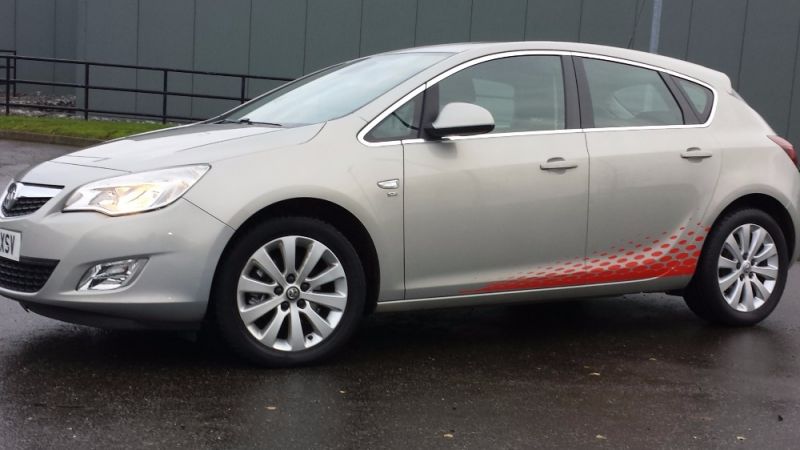 2010 VAUXHALL ASTRA SE CDTI image 1